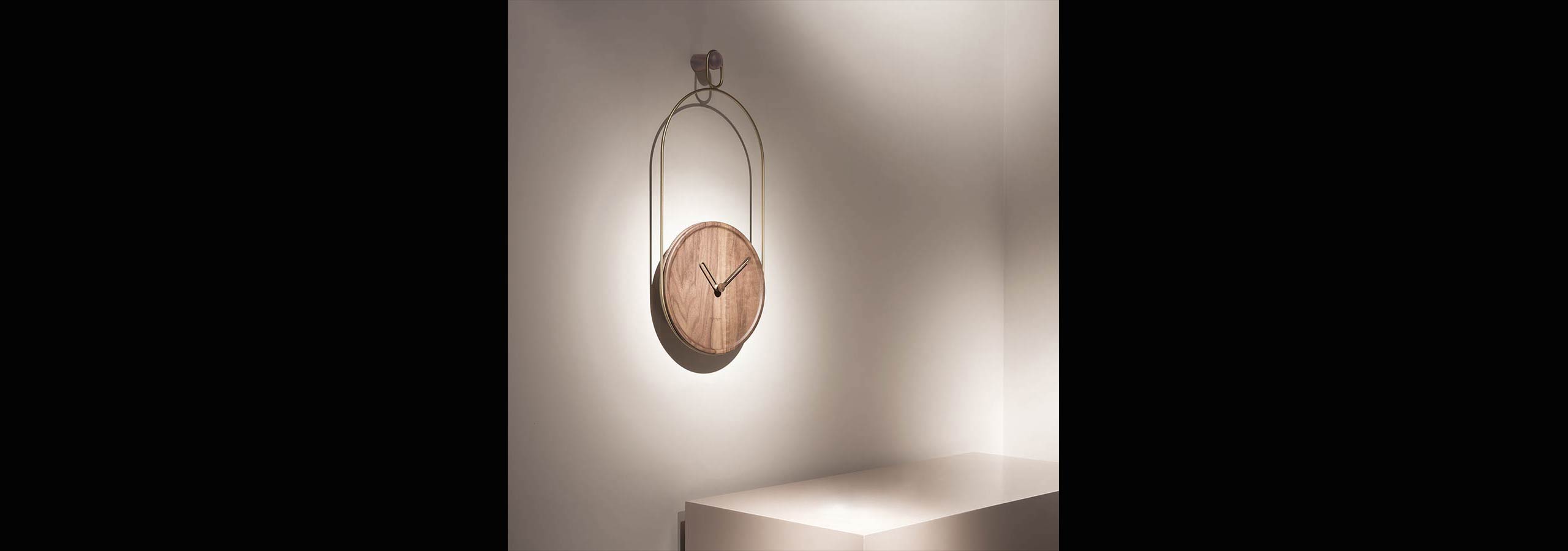 Nomon Clock Eslagoon by Rolf Benz Haus