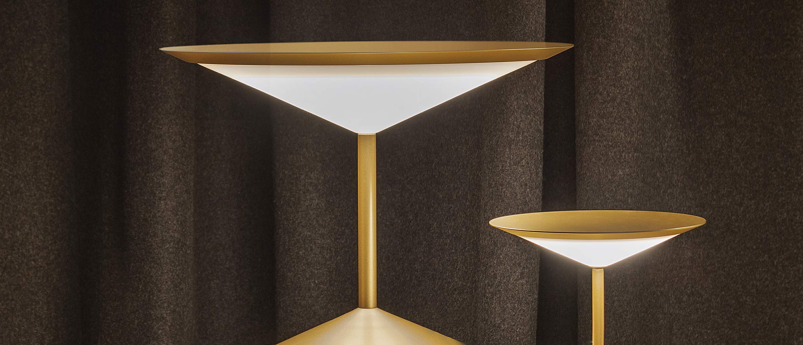 Penta Leuchten Narciso table gold